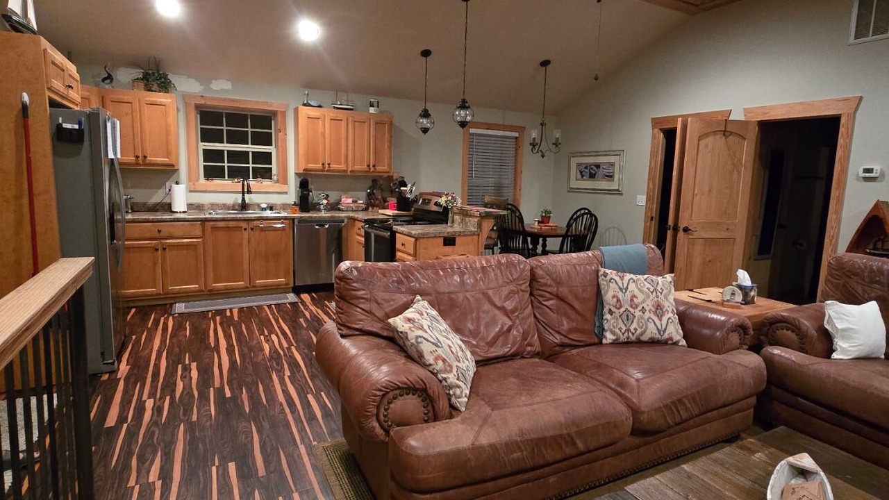 Photo of Livingroom in Groveoak