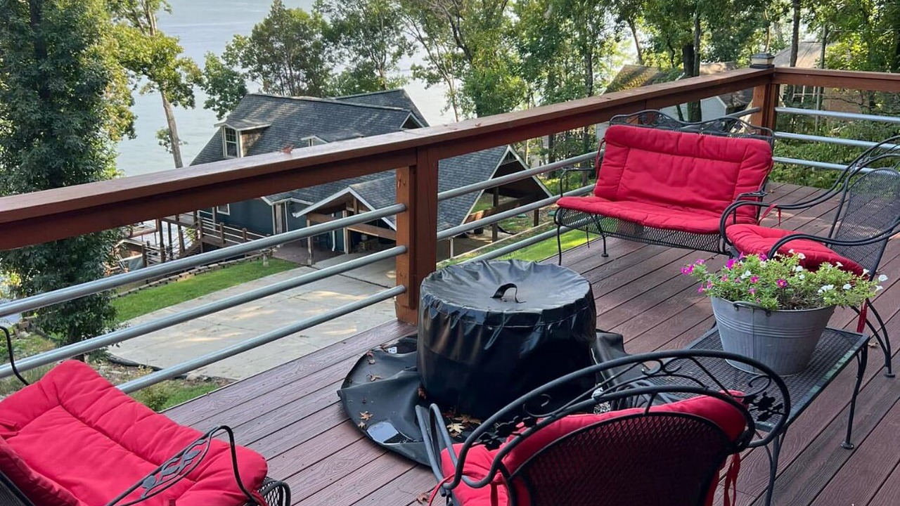 Photo of Patio Balcony in Groveoak