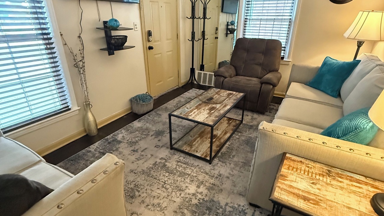 Photo of Livingroom in Wyandotte