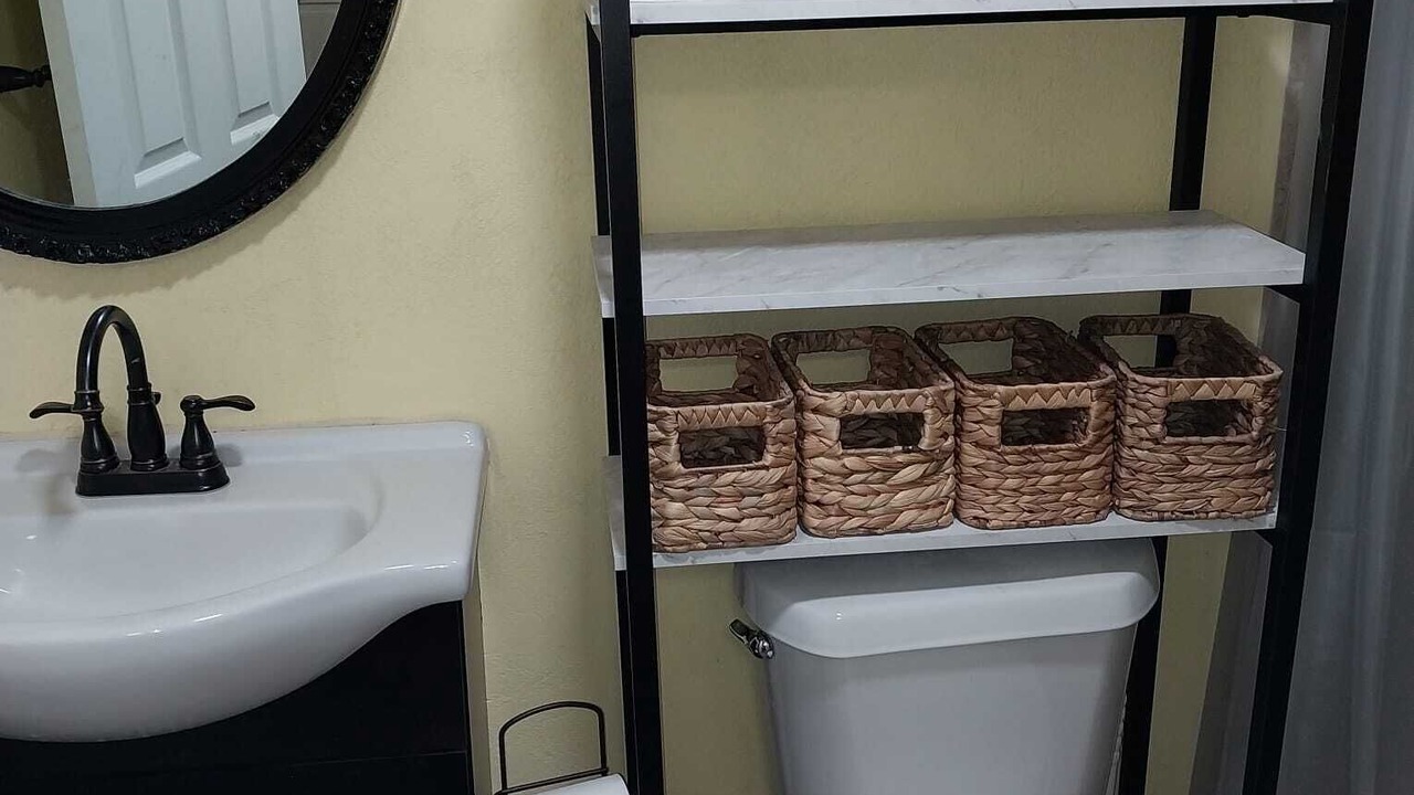 Photo of Bathroom in Alabaster