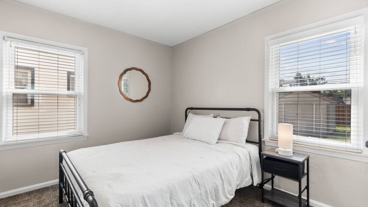 Photo of Bedroom in Lincoln Park