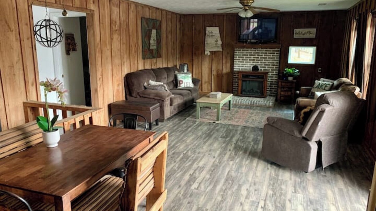 Photo of Livingroom in Jacksons' Gap
