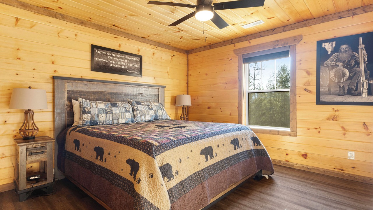 Photo of Bedroom in Black Bear Falls