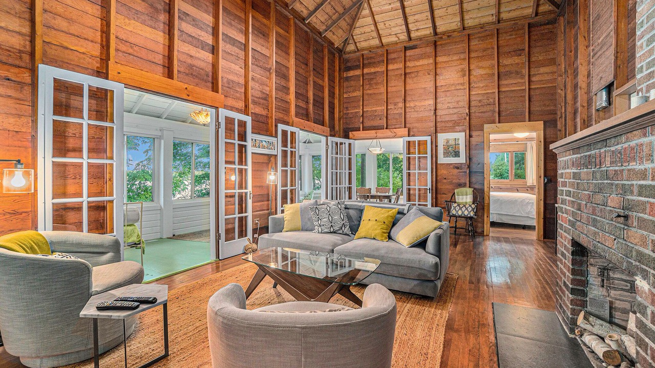 Photo of Livingroom in Ludington