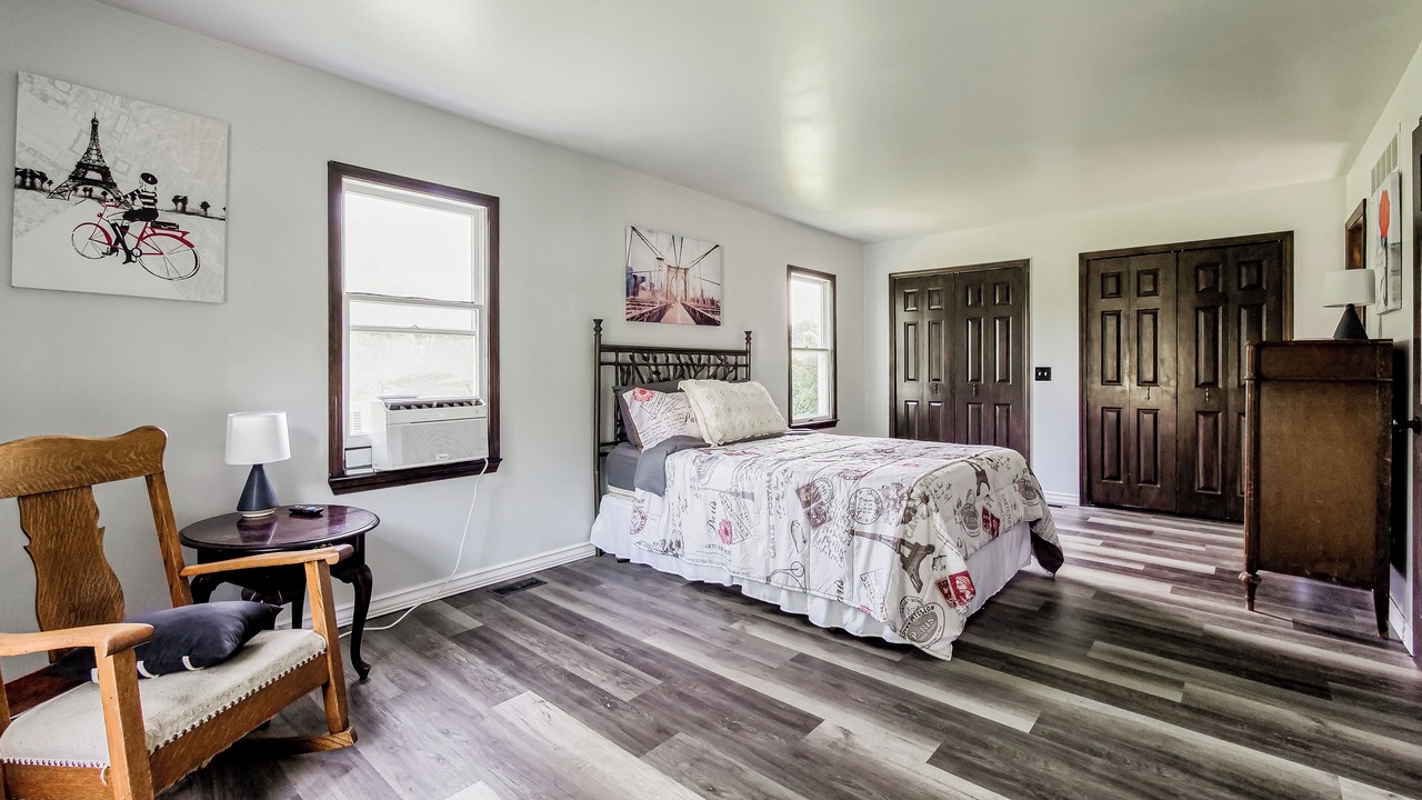 Photo of Bedroom in Allenton
