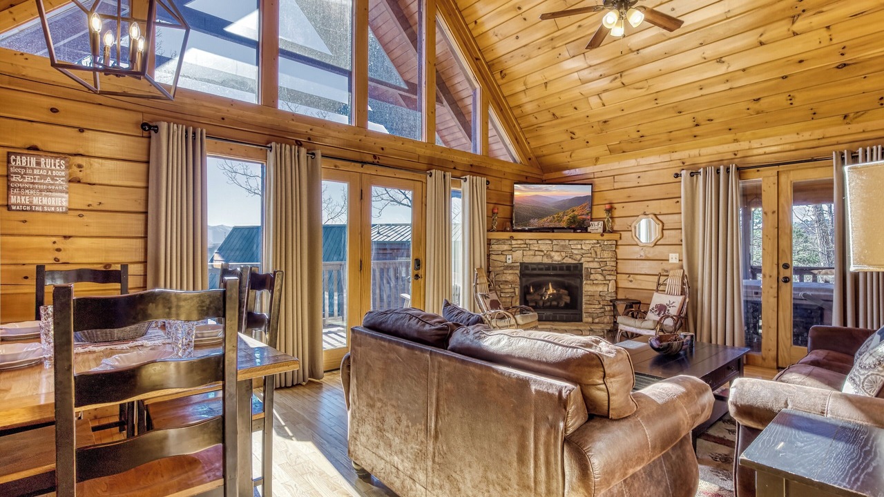 Photo of Livingroom in Black Bear Falls