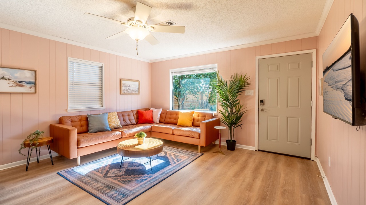 Photo of Livingroom in Southeast Pensacola
