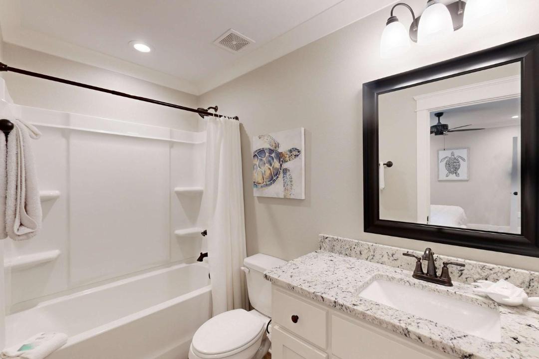Photo of Bathroom in Dauphin Island