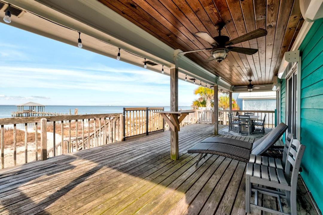 Photo of Patio Balcony in Silver Cay