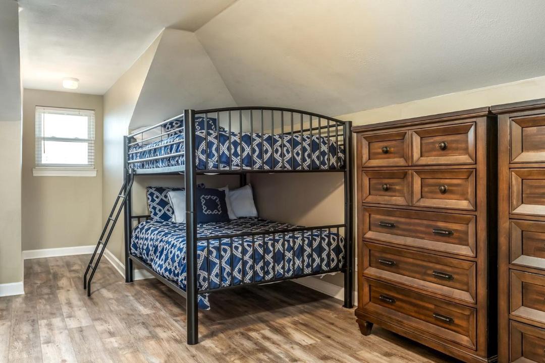 Photo of Bedroom in Silver Cay