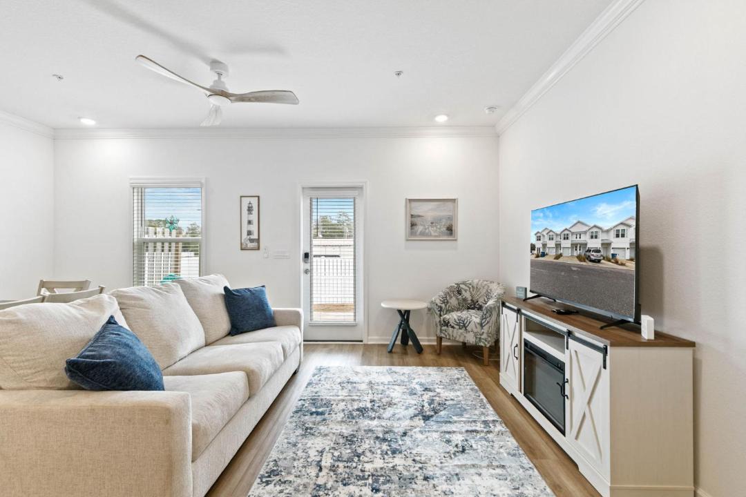 Photo of Livingroom in Orange Beach