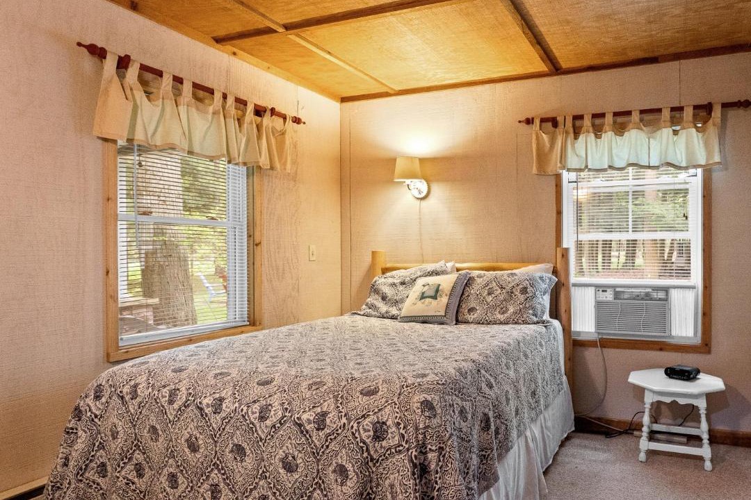 Photo of Bedroom in Pentwater