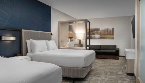 Suite, Multiple Beds