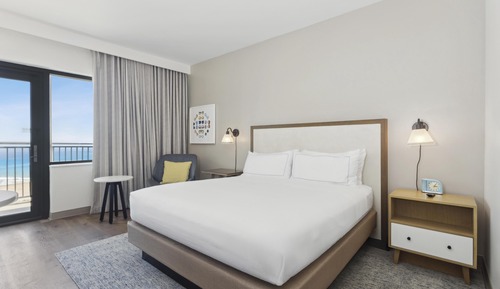 Room, 1 King Bed, Accessible (Mobility, Roll-In Shower)