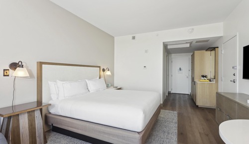Room, 1 King Bed, Accessible (Hearing)