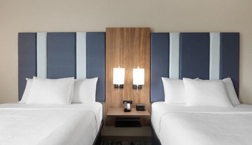 Room, 2 Queen Beds, Non Smoking