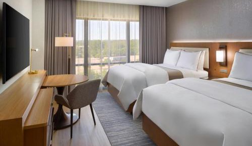 1 king and 2 queen beds, 2 Bedroom Executive Suite