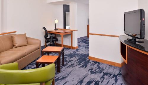 King Suite with Sofa Bed - Hearing Accessible