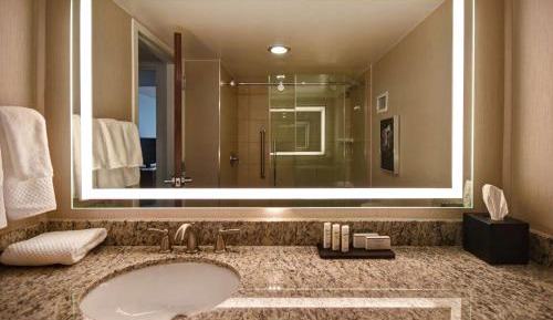 Double Corner Suite