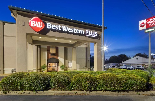 Pelham Hotel | Best Western Plus Oak Mountain Inn