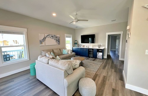 Morgantown House | New in 2023, Dogs OK, Pools & Tennis