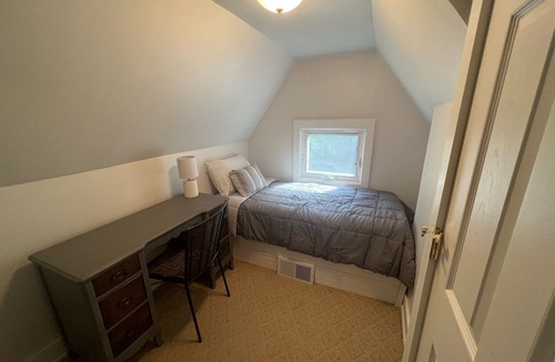 East Lansing House | Walking Distance to MSU! Charming 3 bedroom, 1.5 bathroom house.