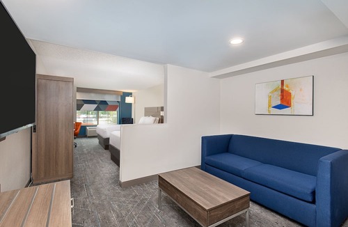 Fortson Hotel | Holiday Inn Express Hotel & Suites Columbus at Northlake by IHG