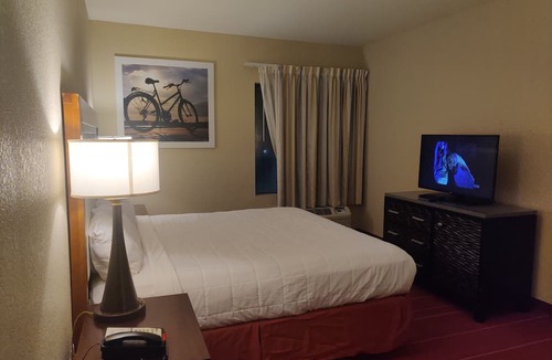 Mobile Hotel | Days Inn by Wyndham Semmes/Mobile