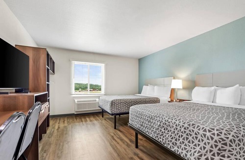 Prattville Hotel | WoodSpring Suites Prattville - Montgomery North