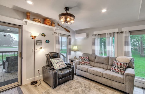 Andalusia Cottage | Waterfront Couples Retreat w/Views in Andalusia!