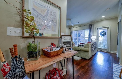 Tuscaloosa Condo | 2 Bedrooms, 2 Baths, Sleeps 6 - RTR and Welcome to The Red Elephant