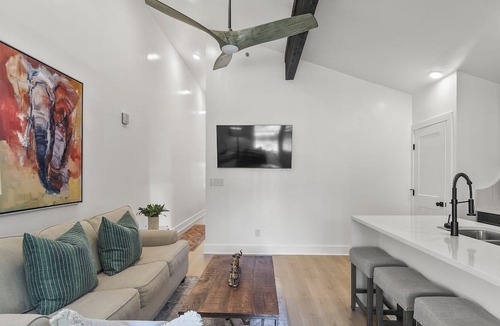 Tuscaloosa Condo | The Polly Luxury Condos Blocks from Stadium | Walk Downtown