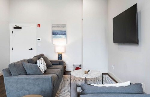 Cartersville Apartment | Downtown Cartersville 1BR Loft 1