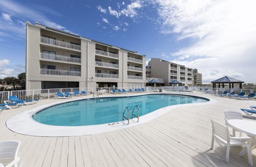 Orange Beach Condo | NEWLY RENOVATED CONDO- ON BEACH
