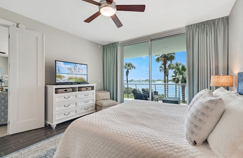Orange Beach East Condo | Bella Luna 202 - Luxury Condo - walking distance to Flora Bama-Sleeps 8