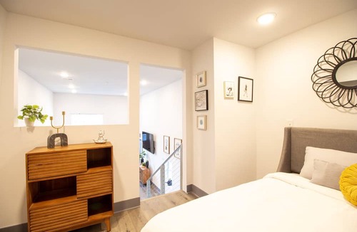 Five Points South Apartment | Charming Tiny House W/Free Parking