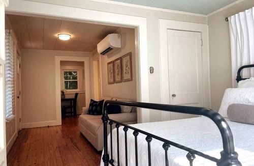 Hannon Park Apartment | Fresh & Comfy Studio Apartment w/Kitchenette