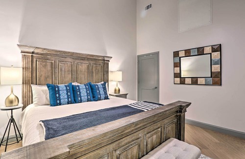 Central City Condo | Modern Downtown Birmingham Condo w/Rooftop Access