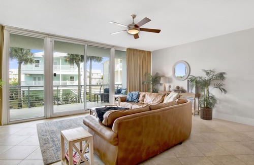Orange Beach East Condo | Ground-Floor 3BR @ Bella Luna Sleeps 8 Beach Access & Pools Walk to Flora-Bama