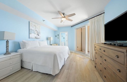 Ono Island Condo | Beach Colony Tower 2C- Gulf Front