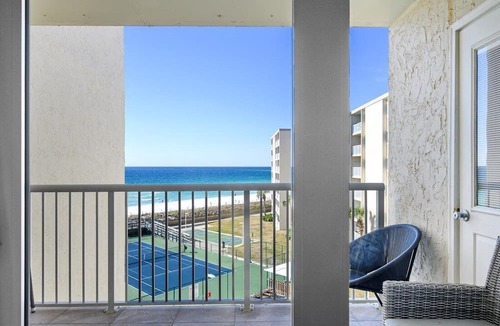 Holiday Isle Condo | 515- Tropi-COOL Condo. In-unit W/D, Spectacular views and FREE bch svc!