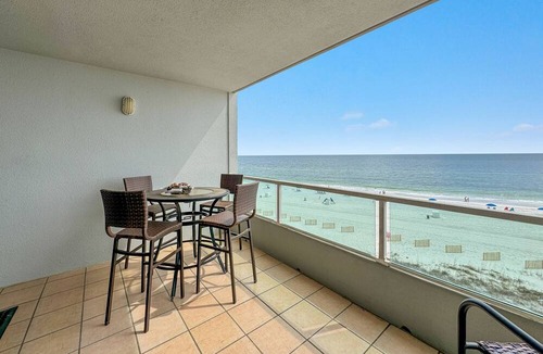 Orange Beach Condo | Silver Beach 503 | Gulf-Front + Pet-Friendly & Outdoor Pool