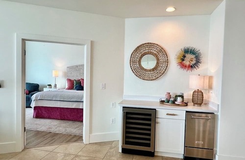 Orange Beach East Condo | Renovated Caribe Penthouse 3/3 Sleeps 12