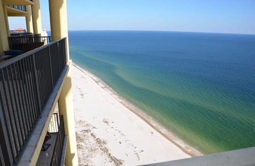 Orange Beach Condo | Oasis at Orange Beach 3BR 4 Bath Penthouse in Gulf Front w/Lazy River, Slide!
