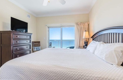 Gulf Shores Condo | Stunning Gulf Views | Beach Access | Sleeps 6