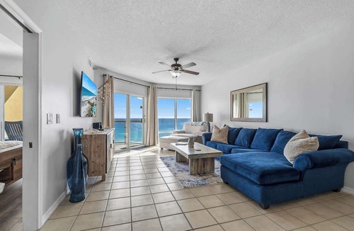 Pensacola Beach Condo | Emerald Isle 702 - 𝑺𝒐𝒖𝒕𝒉𝒆𝒓𝒏 𝑺𝒂𝒑𝒑𝒉𝒊𝒓𝒆