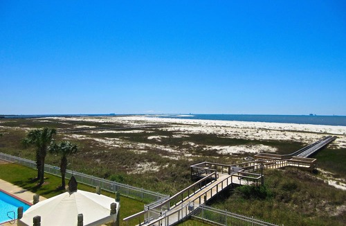 Dauphin Island Condo | Inn at Dauphin Island 309 Wonderful Unit with Expansive Views!