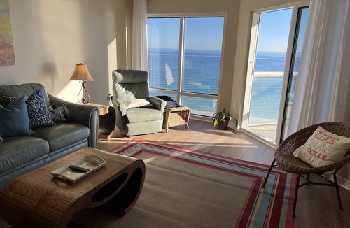 Pensacola Beach Condo | 𝔾𝕦𝕝𝕗𝔽𝕣𝕠𝕟𝕥 𝑬𝒎𝒆𝒓𝒂𝒍𝒅 𝑰𝒔𝒍𝒆 9th Floor Stocked & Stellar Reviews!