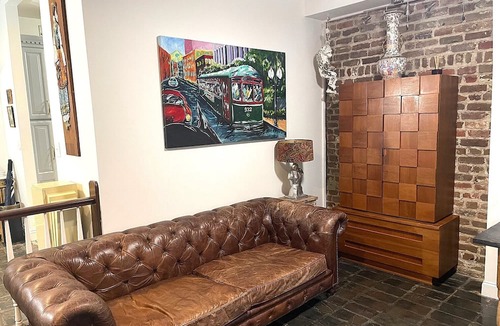 Central Business District Apartment | Beauty! 2BR 2Bath HISTORIC DOWNTOWN MOBILE Detonti Square district.