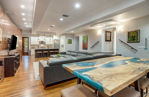 Baytowne Wharf Condo | June 31-Aug 9 Now Open*Baytown*Pet Friendly*2 Balconies*Pool*Hot Tub*Kiddie Pool